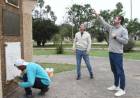 Las esculturas de Plaza Vélez Sarsfield recuperan su color original como parte de su restauración