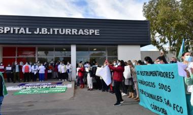 Trabajadores de la sanidad se manifestaron en el Hospital