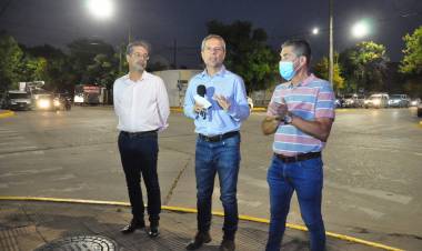 Inauguración de sistema lumínico con luces led en barrio Roca