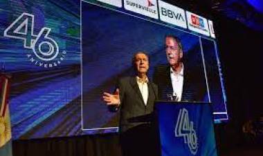 Schiaretti en la Mediterránea: “Argentina tiene todo para salir, hay que animarse a ser un país normal”