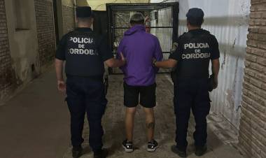 TENÍA PEDIDO DE DETENCION POR VARIOS HECHOS QUE SE INVESTIGAN Y FUE DETENIDO