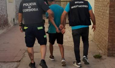DOS JOVENES FUERON DETENIDOS MEDIANTE ALLANAMIENTOS, LOS MISMOS SE ENCUENTRAN RELACIONADOS A HECHOS DE ROBOS DE COMERCIOS