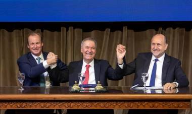 Schiaretti con Perotti y Bordet: "Región Centro es expresión de federalismo"