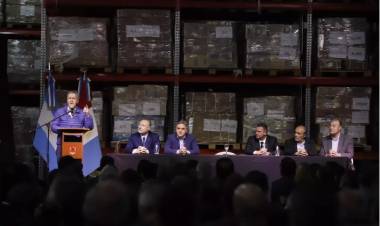 Juan Schiaretti y Martín Llaryora habilitaron el Parque Industrial "Polo 52"