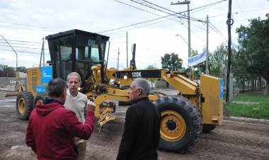 El municipio avanza en el mejorado de calles de tierra en Bº San Cayetano