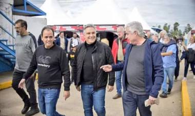 Llaryora y la rinoscopía a funcionarios: "Seré el primero en hacerme el test"