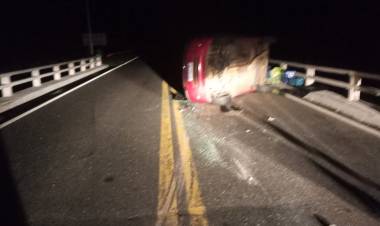 LA FRANCIA - ACCIDENTE DE TRÁNSITO VUELCO DE VEHÍCULO 