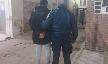  APREHENSIÓN DE MASCULINO POR VIOLACIÓN DE DOMICILIO