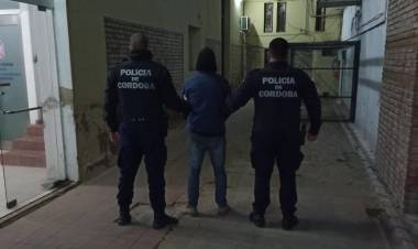  APREHENSIÓN DE MASCULINO POR AMENAZAS Y RESISTENCIA A LA AUTORIDAD