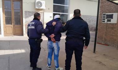  APREHENSIÓN DE MASCULINO POR TENTATIVA DE ROBO