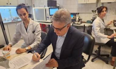 Narcotest a funcionarios municipales: Llaryora se hizo el análisis