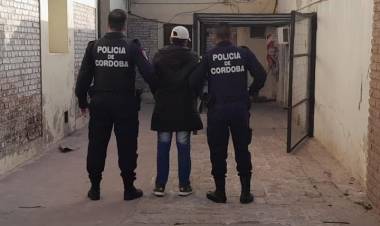  APREHENSIÓN DE MASCULINO EN FLAGRANCIA- DESOBEDIENCIA A UNA ORDEN JUDICIAL