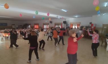 Más de 150 adultos mayores de San Francisco viajaron a Santa María de Punilla