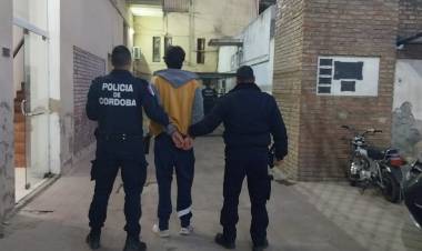 APREHENSIÓN DE MASCULINO POR AMENAZAS Y DESOBEDIENCIA A UNA ORDEN JUDICIAL