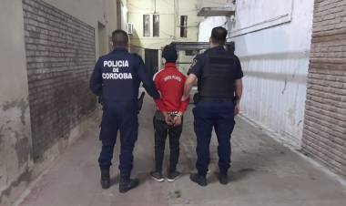  APREHENSIÓN DE MASCULINO POR HURTO Y RECUPERO DE ELEMENTOS 