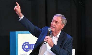 Schiaretti llamó a "dejar atrás la grieta" para lograr "estabilidad en la economía"