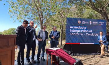 Bernarte participó de la firma del contrato de Acueducto Interprovincial Santa Fe – Córdoba, Etapa 1 – Bloque A 