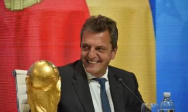 Mundial 2030: Massa sugirió que el partido inaugural sea en Córdoba