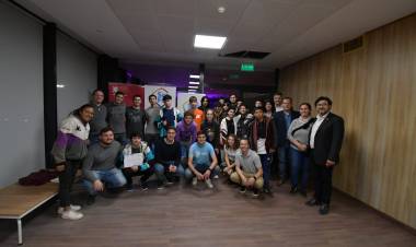 Se entregaron certificados del curso de introducción a la robótica