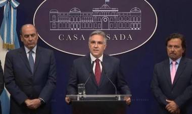 Llaryora calificó la reunión con Milei como una “muy buena señal institucional”