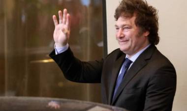 Ley ómnibus: el oficialismo convocó a las 18 al plenario de comisiones y Milei reúne al gabinete con foco en el dictamen