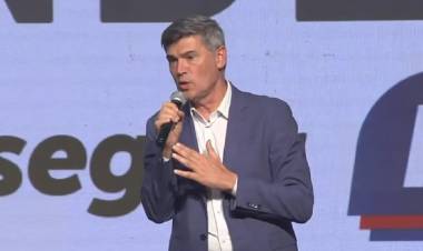 Daniel Passerini apuntó contra Javier Milei y apoyó al gobernador Martín Llaryora