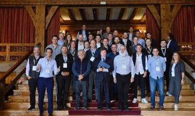 Milei en el Foro Llao Llao: "El Gobierno está generando las condiciones para que Argentina vuelva a crecer”