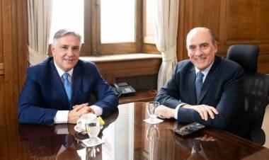 En medio del debate en el Senado, Llaryora se reúne con Francos por la obra pública