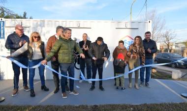 La plaza Vélez Sarsfield es la tercera en contar con baños públicos