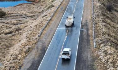 La Provincia lleva adelante un operativo inédito para reducir la formación de hielo en el camino a las Altas Cumbres