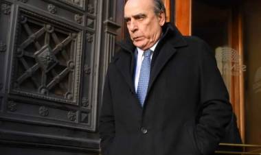 Francos brindará su informe a fines de agosto o septiembre en la Cámara de Diputados