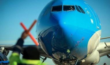 Desregulación aérea: modifican la emisión de licencias para el personal aeronáutico