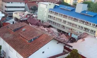 Derrumbe en Villa Gesell: hay un muerto y continúa el trabajo de los rescatistas