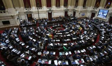 Con negociaciones de por medio, este jueves se reanuda el debate del Presupuesto 2025 en comisiones de Diputados
