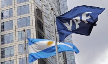 Guiño a Milei: EE.UU. pidió a la jueza Loretta Preska rechazar el pedido de un fondo buitre para quedarse con activos de YPF