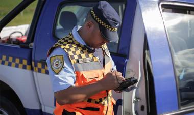 Tras el aumento de combustibles, desde este jueves suben las multas de la Policía Caminera