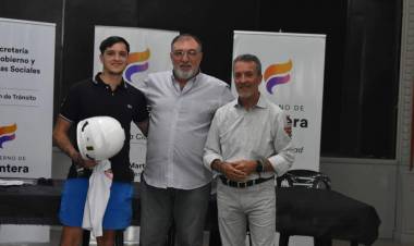 La agencia provincial de seguridad vial capacito a motociclistas en conducción segura