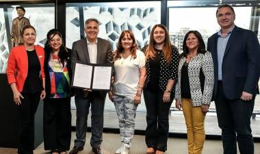 Tres institutos de Educación Superior iniciaron el proceso de traspaso a la UPC