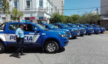 MASCULINO CON PEDIDO DE DETENCIÓN VIGENTE