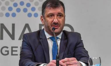 La jueza Arroyo Salgado ordenó el allanamiento del despacho del ex senador Edgardo Kueider