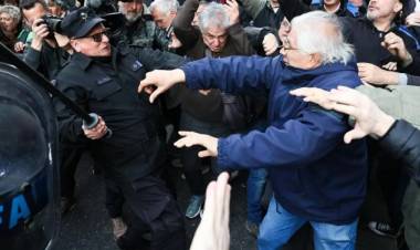 Promueven la derogación del protocolo antipiquetes, que restringe la libertad de expresión en las calles