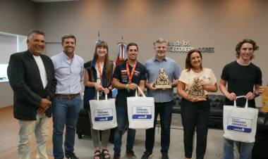 La Provincia reconoció a los cordobeses destacados en el Dakar 2025