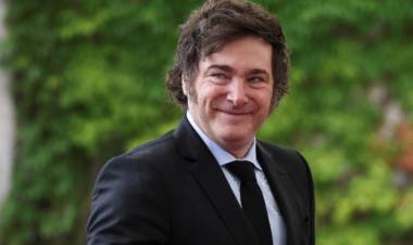 Tras la multitudinaria marcha, Milei volvió a atacar a la diversidad sexual: "Conduce a la pedofilia"