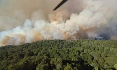 El Parque Nahuel Huapi sigue en riesgo extremo: ya son más de 18 mil las hectáreas arrasadas por el fuego