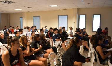 Daniel Castellani brindó una amplia capacitación en el Superdomo