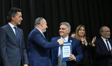 Villa María: Llaryora anunció obras de pavimentación por 2.000 millones