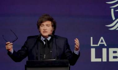 Milei atacó a los gobernadores: "Se comportan como un animal rabioso y acorralado"