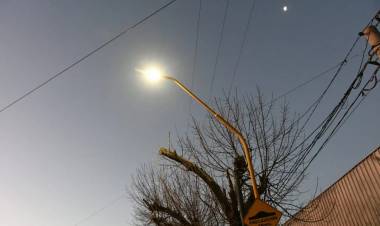 Barrio Corradi cuenta con nuevas luminarias LED