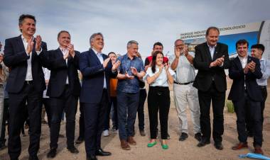 Llaryora visitó el nuevo Parque Industrial de Despeñaderos