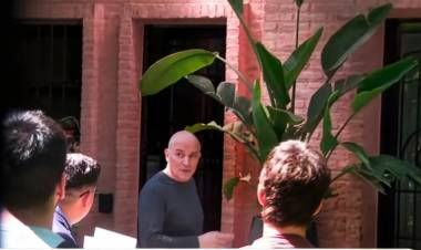 Allanan la casa de Espert en la causa por lavado de dinero tras su vinculación con Fred Machado